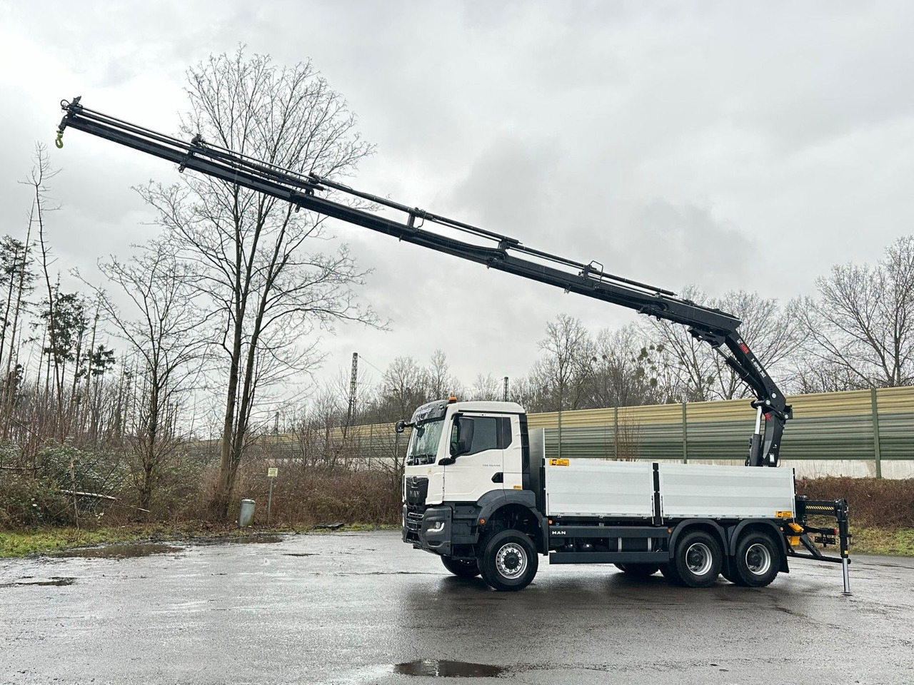 MAN TGS 33.440 6x6 Kran HIAB X-HiPro 302 E 6 - Kraanwagen: afbeelding 1 MAN TGS 33.440 6x6 Kran HIAB X-HiPro 302 E 6 - Kraanwagen: afbeelding 1
