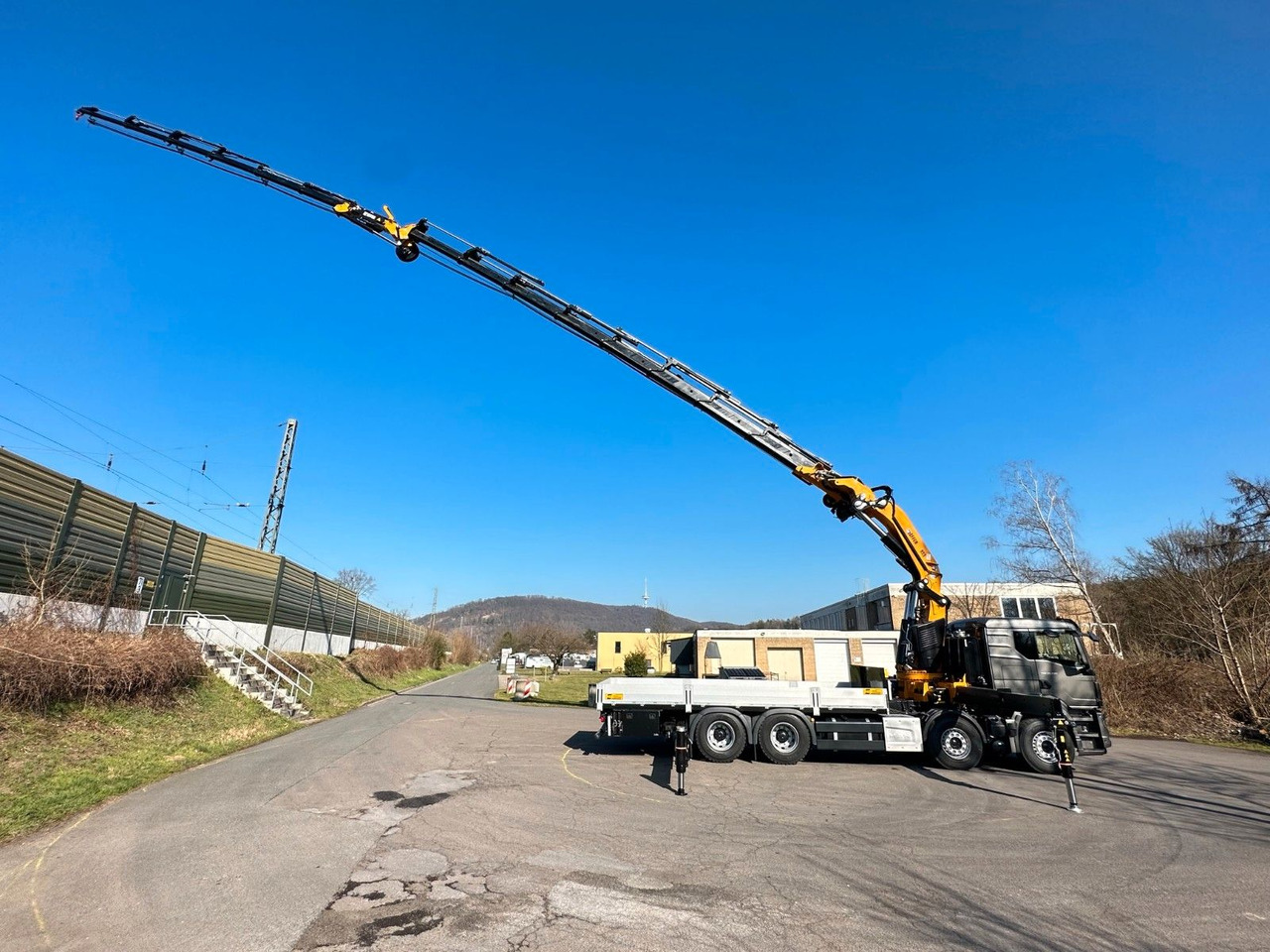 MAN TGS 35.520 8X4 TG 3 EFFER 955-8s +Jib 6sAUTOKRAN - Kraanwagen: afbeelding 5 MAN TGS 35.520 8X4 TG 3 EFFER 955-8s +Jib 6sAUTOKRAN - Kraanwagen: afbeelding 5