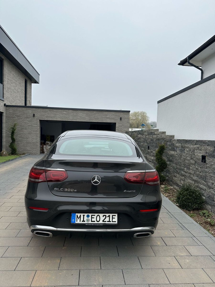 Mercedes-Benz GLC 300 GLC -Klasse Coupe GLC 300 e 4Matic - SUV: afbeelding 2 Mercedes-Benz GLC 300 GLC -Klasse Coupe GLC 300 e 4Matic - SUV: afbeelding 2