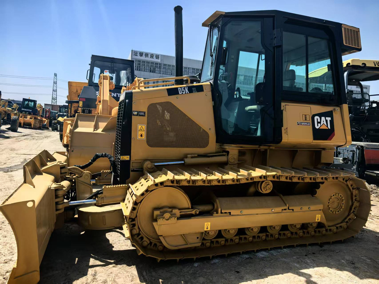 CATERPILLAR D5K - Bulldozer: afbeelding 1 CATERPILLAR D5K - Bulldozer: afbeelding 1