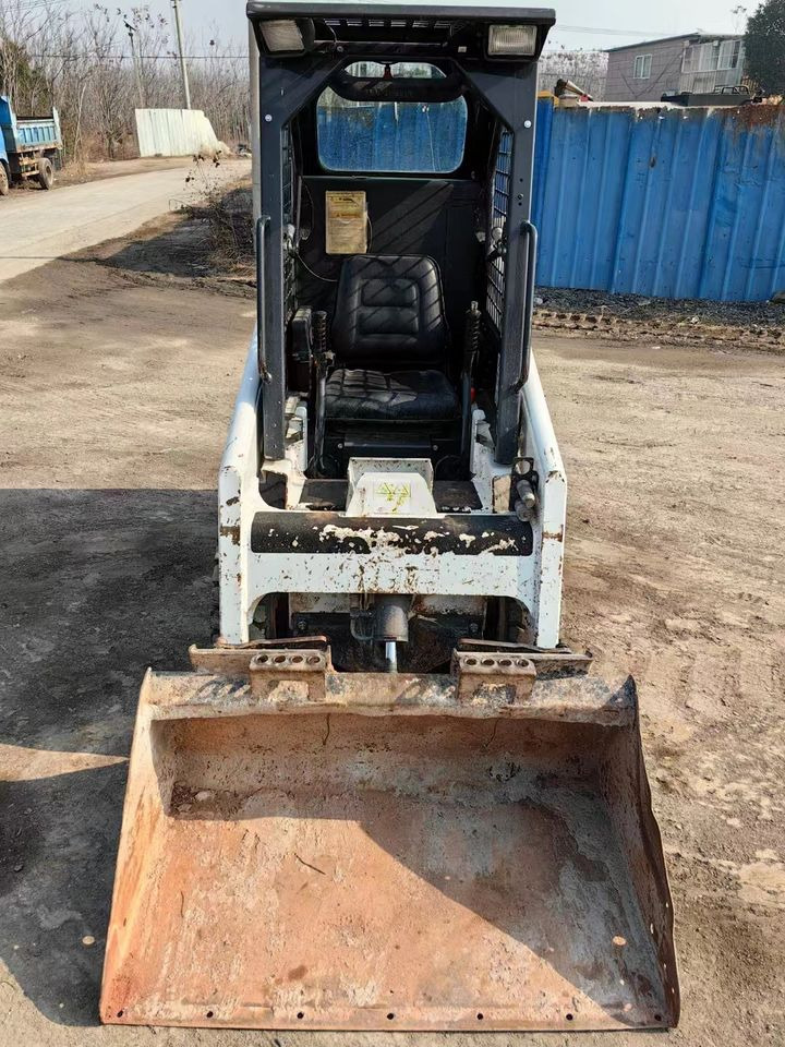 Good Quality USED Loader S70 Skid Steer Loader Mini Loader Hot Sale - Schranklader: afbeelding 4 Good Quality USED Loader S70 Skid Steer Loader Mini Loader Hot Sale - Schranklader: afbeelding 4