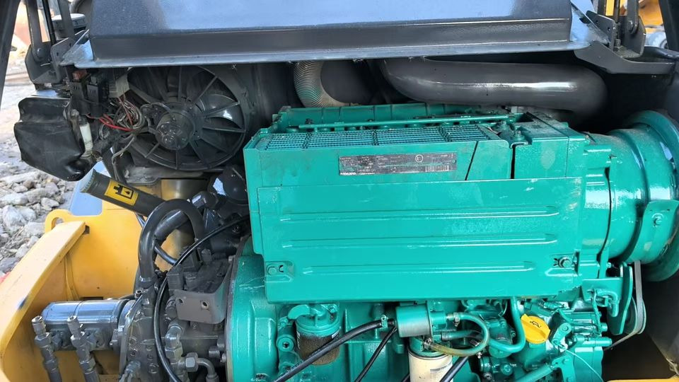 Preferential Price Used Volvo L20F Small Skid Steer Loader Secondhand VOLVO L20f Mini Wheel Loader in Good Condition for Sale - Wiellader: afbeelding 4 Preferential Price Used Volvo L20F Small Skid Steer Loader Secondhand VOLVO L20f Mini Wheel Loader in Good Condition for Sale - Wiellader: afbeelding 4