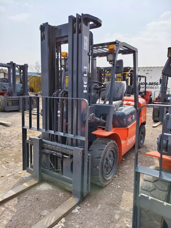 Triple Mast Design Sideshifter Used Heli 3-Ton Forklift Truck With Free Lift Cylinder - Diesel heftruck: afbeelding 2 Triple Mast Design Sideshifter Used Heli 3-Ton Forklift Truck With Free Lift Cylinder - Diesel heftruck: afbeelding 2