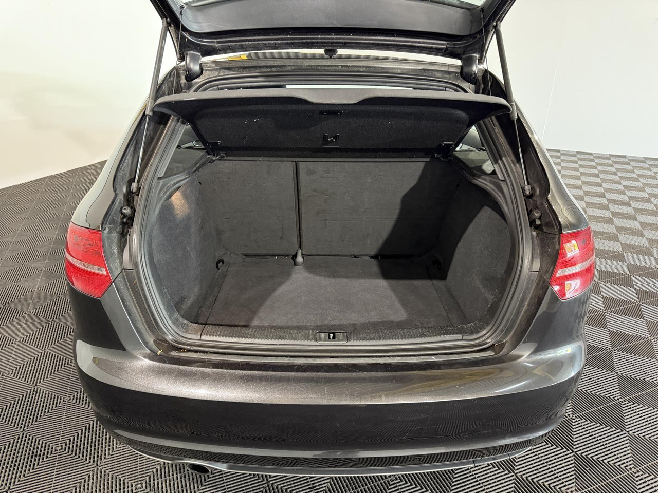 Audi A3 Sportback 1.2 TFSI S-Line 55-ZGL-1 246.717 km - Personenwagen: afbeelding 5 Audi A3 Sportback 1.2 TFSI S-Line 55-ZGL-1 246.717 km - Personenwagen: afbeelding 5