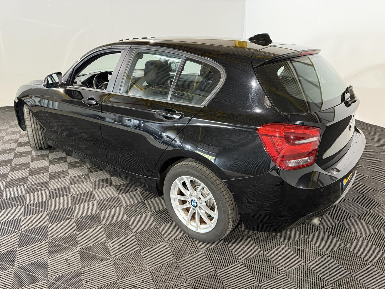 BMW | 1-serie | 116i Business | 2013 | 161.924 km | GB109S | Geen oordeel - Hatchback: afbeelding 3 BMW | 1-serie | 116i Business | 2013 | 161.924 km | GB109S | Geen oordeel - Hatchback: afbeelding 3