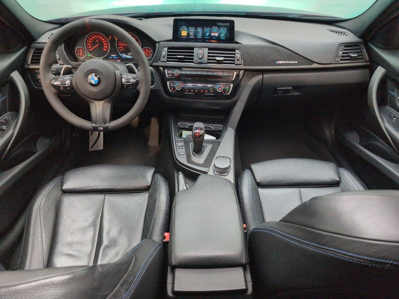 BMW 3-serie Touring 340i xDrive High Executive | 2017 | 202.316 km | Automaat | PL771V | NAP: Geen oordeel - Personenwagen: afbeelding 5 BMW 3-serie Touring 340i xDrive High Executive | 2017 | 202.316 km | Automaat | PL771V | NAP: Geen oordeel - Personenwagen: afbeelding 5