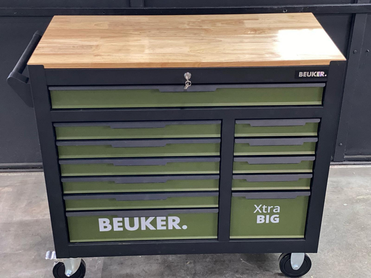 Beuker Xtra Big Gereedschapskist Nieuw - Werkplaats toebehoor: afbeelding 1 Beuker Xtra Big Gereedschapskist Nieuw - Werkplaats toebehoor: afbeelding 1