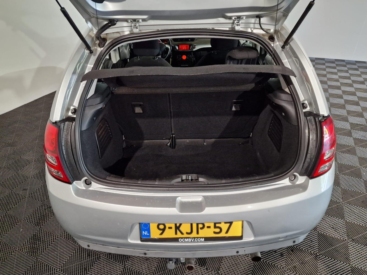 Citroen C3 1.6 Vti 9-KJP-57 193.593 km - Personenwagen: afbeelding 3 Citroen C3 1.6 Vti 9-KJP-57 193.593 km - Personenwagen: afbeelding 3