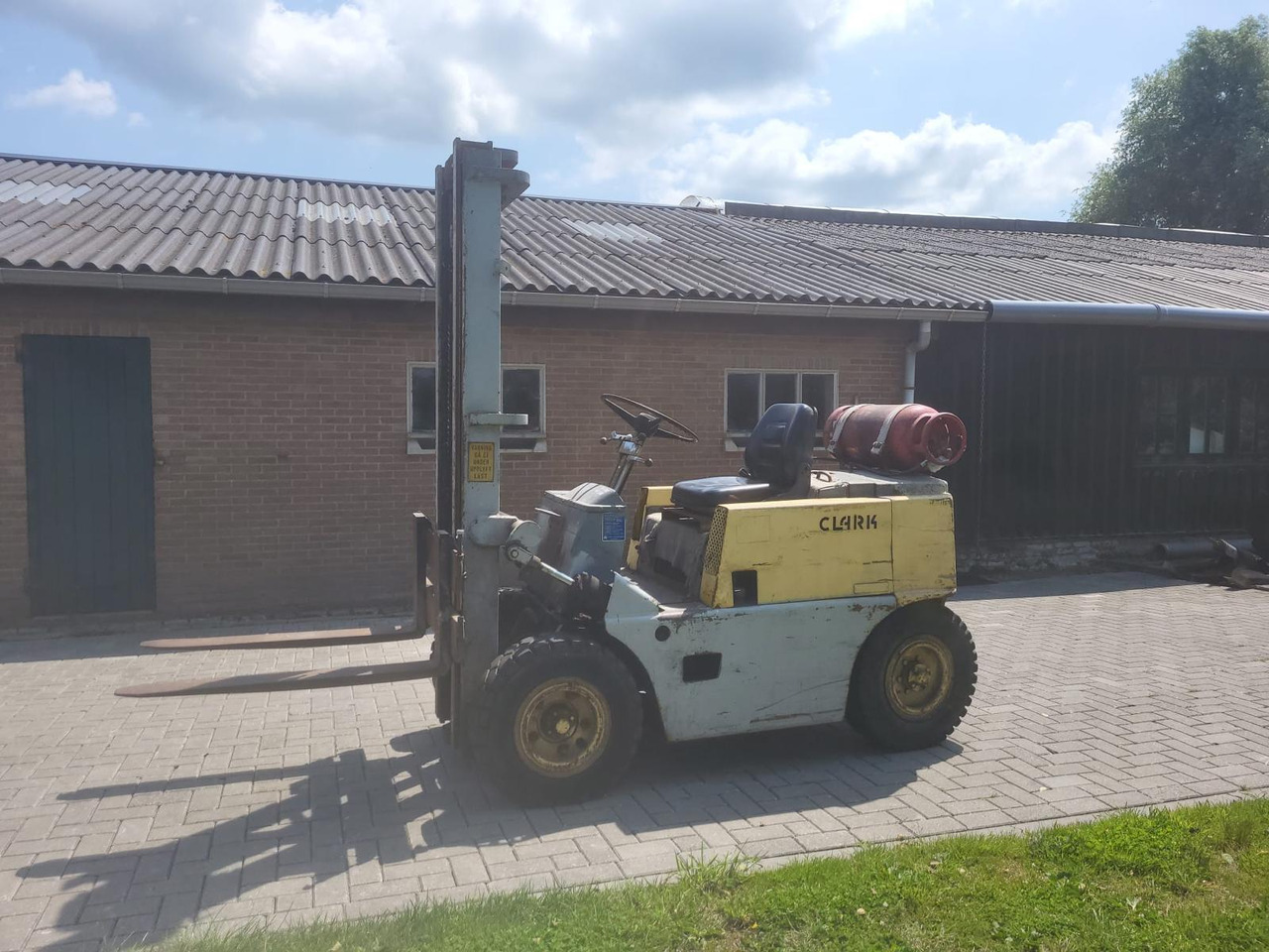 Clark CY40 Heftruck LPG - LPG heftruck: afbeelding 2 Clark CY40 Heftruck LPG - LPG heftruck: afbeelding 2
