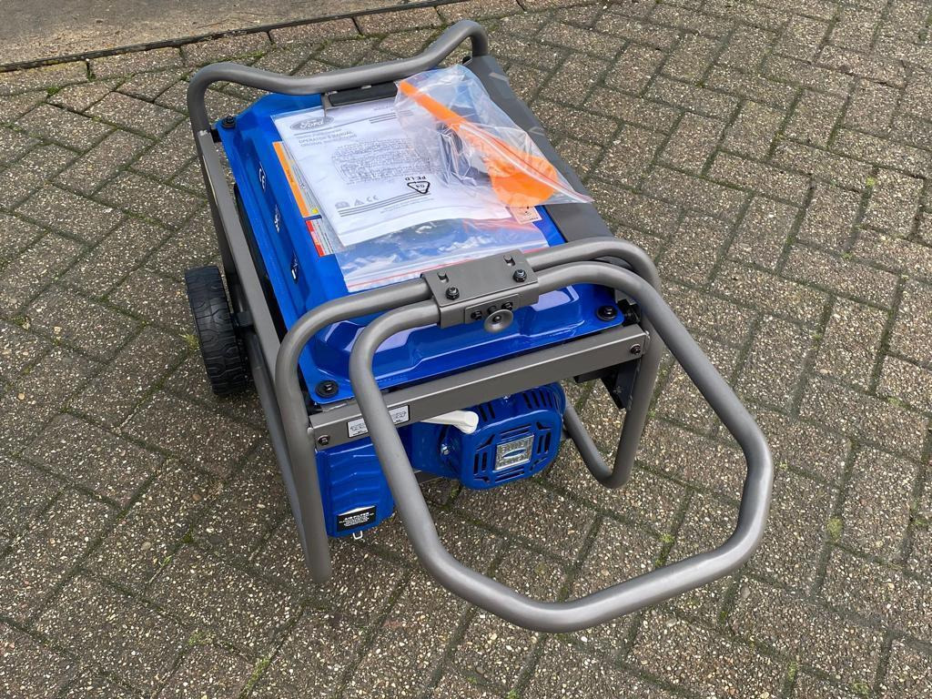 Ford FG4050 Benzine Generator - Industrie generator: afbeelding 3 Ford FG4050 Benzine Generator - Industrie generator: afbeelding 3