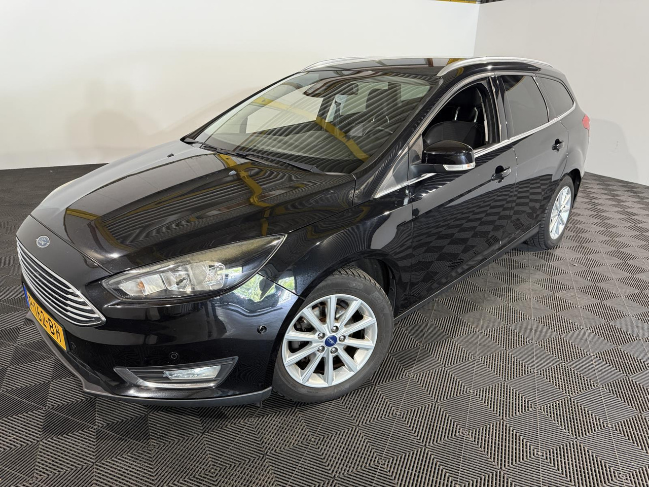 Personenwagen Ford | Focus Wagon | 1.0 Titanium Edition | 2015 | 82.935 km | P162BH | Geen oordeel: afbeelding 1