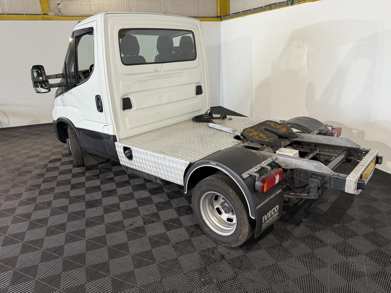 Iveco 40C18 Daily VSH-15-F 201.901 km - BE trekker: afbeelding 2 Iveco 40C18 Daily VSH-15-F 201.901 km - BE trekker: afbeelding 2