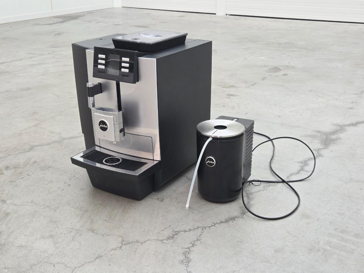 Jura X8 Platina Koffiemachine 2021+ Jura Cool Controle - Voedselverwerkende machine: afbeelding 1 Jura X8 Platina Koffiemachine 2021+ Jura Cool Controle - Voedselverwerkende machine: afbeelding 1