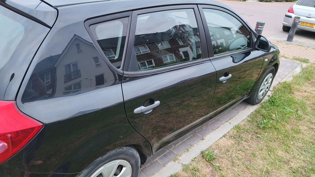 Kia cee'd | 1.6 X-tra | 2007 | 348.934km | 52-XK-JL - Hatchback: afbeelding 5 Kia cee'd | 1.6 X-tra | 2007 | 348.934km | 52-XK-JL - Hatchback: afbeelding 5