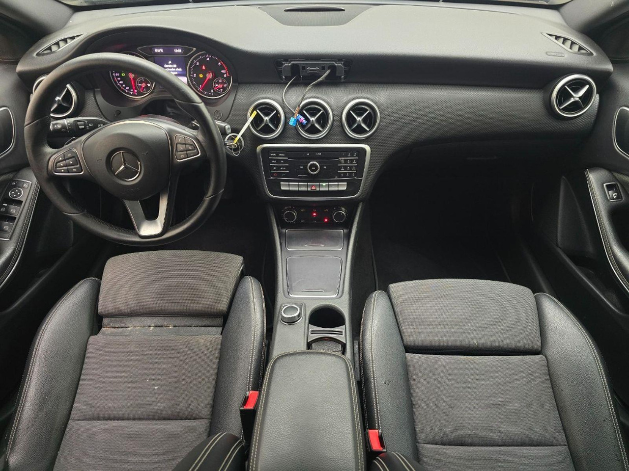 Mercedes-Benz A-klasse 180 d Lease Edition | 2016 | 231.875 km | Automaat | JT421D | NAP: Logisch - Hatchback: afbeelding 5 Mercedes-Benz A-klasse 180 d Lease Edition | 2016 | 231.875 km | Automaat | JT421D | NAP: Logisch - Hatchback: afbeelding 5