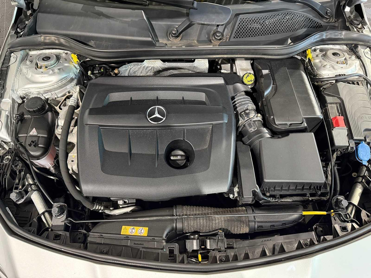 Mercedes-Benz CLA-klasse Shooting Brake 180 d Business Solution AMG | 2017 | 178.913 km | PB-314-X - Personenwagen: afbeelding 4 Mercedes-Benz CLA-klasse Shooting Brake 180 d Business Solution AMG | 2017 | 178.913 km | PB-314-X - Personenwagen: afbeelding 4