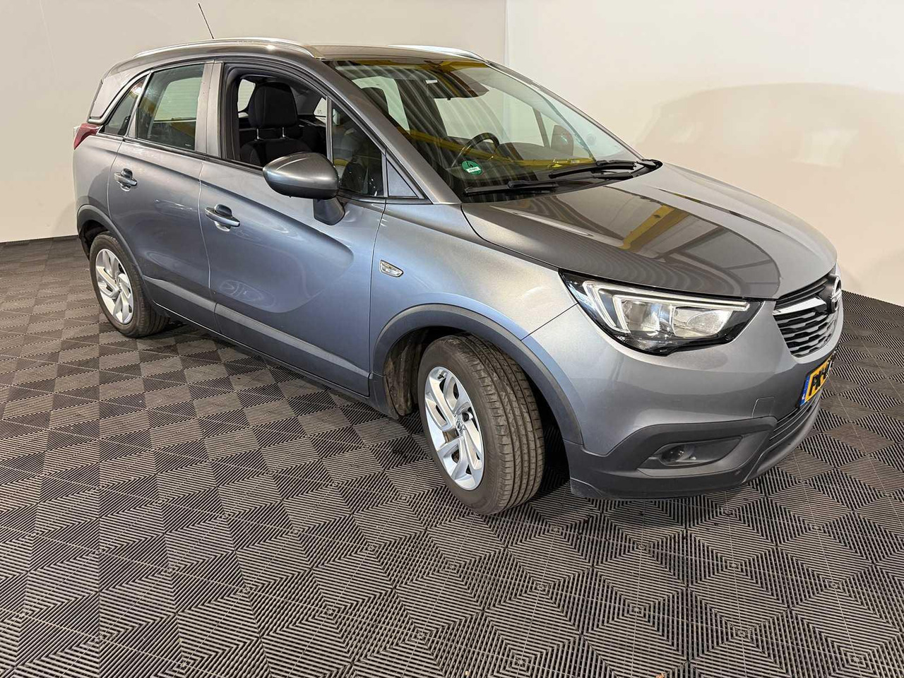 Opel Crossland X 1.2 Innovation | 2017 | 152.826 km | PK-020-X - SUV: afbeelding 3 Opel Crossland X 1.2 Innovation | 2017 | 152.826 km | PK-020-X - SUV: afbeelding 3