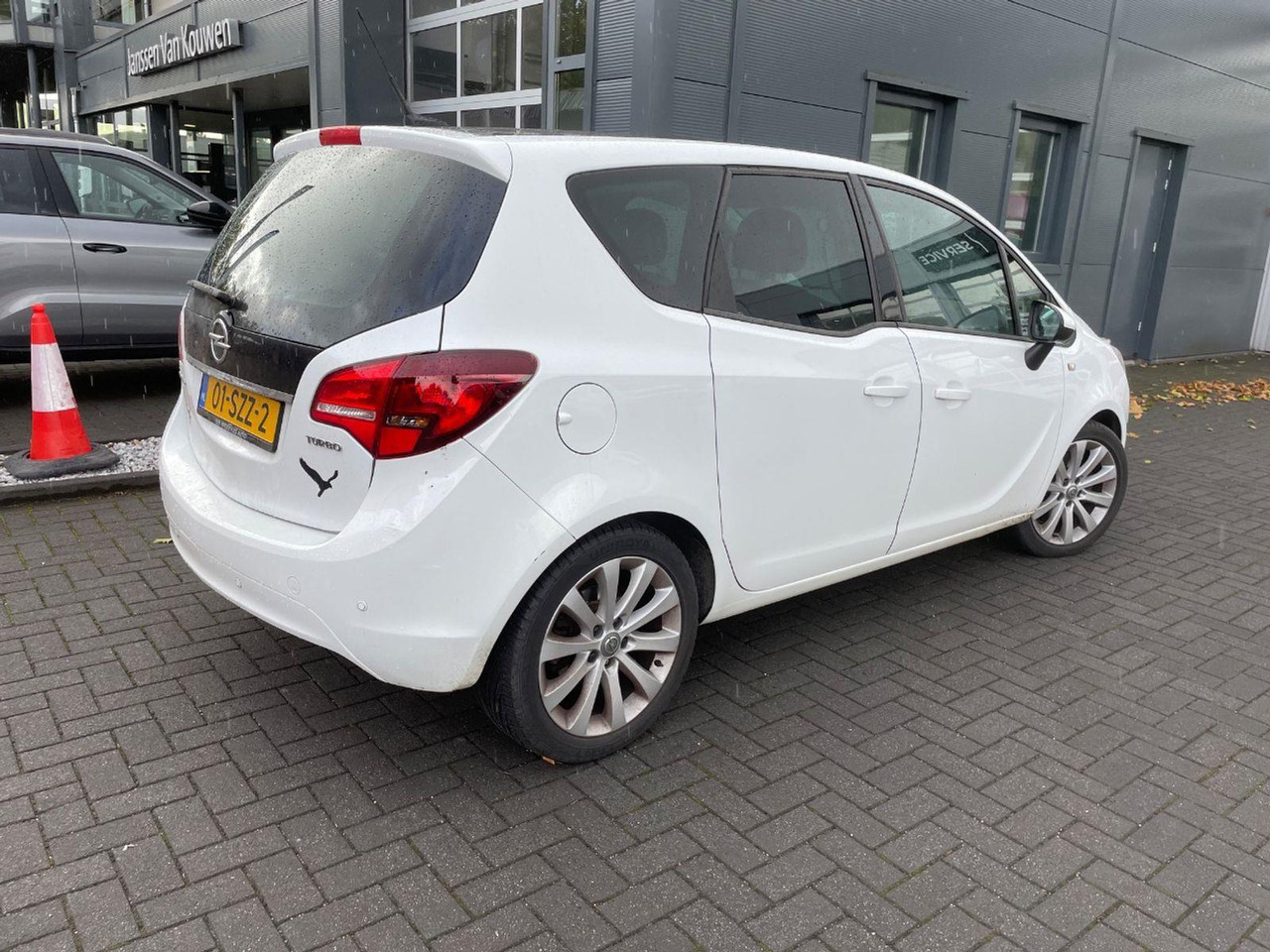 Opel Meriva 1.4 Turbo Cosmo | 2011 | 254.022 km | 01SZZ2 | NAP: Logisch - Personenwagen: afbeelding 4 Opel Meriva 1.4 Turbo Cosmo | 2011 | 254.022 km | 01SZZ2 | NAP: Logisch - Personenwagen: afbeelding 4