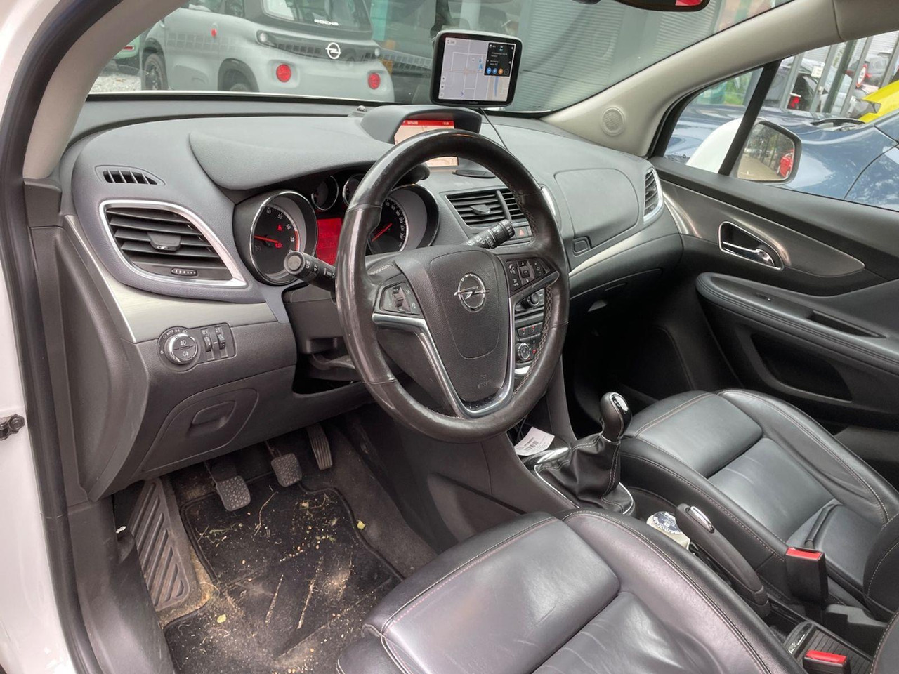 Opel Mokka 1.4 T Cosmo | 2014 | 98.606 km | 8ZDB60 | NAP: Logisch - SUV: afbeelding 5 Opel Mokka 1.4 T Cosmo | 2014 | 98.606 km | 8ZDB60 | NAP: Logisch - SUV: afbeelding 5