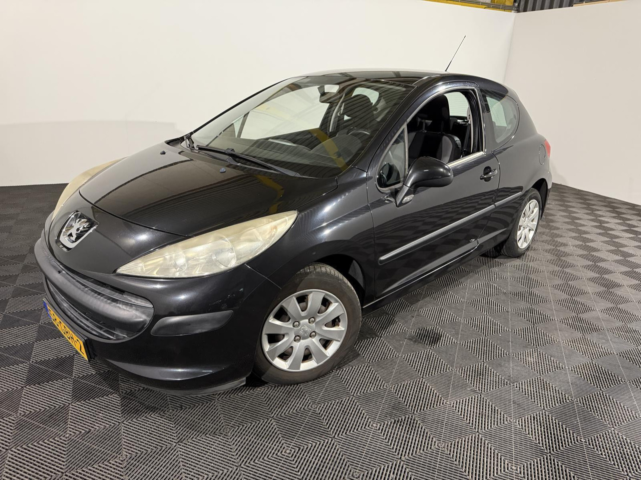 Peugeot | 207 | 1.4 VTi Cool 'n Blue | 2008 | 185.053 km | 58GBH2 | Logisch - Hatchback: afbeelding 1 Peugeot | 207 | 1.4 VTi Cool 'n Blue | 2008 | 185.053 km | 58GBH2 | Logisch - Hatchback: afbeelding 1