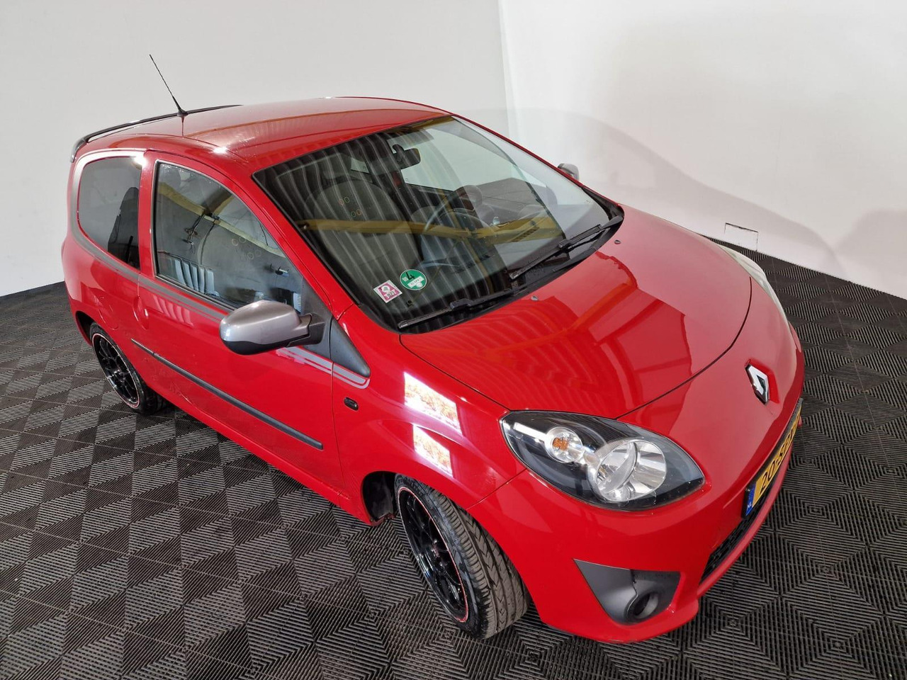 Renault Twingo 1.2-16V Collection 20-SPX-1 - Personenwagen: afbeelding 5 Renault Twingo 1.2-16V Collection 20-SPX-1 - Personenwagen: afbeelding 5