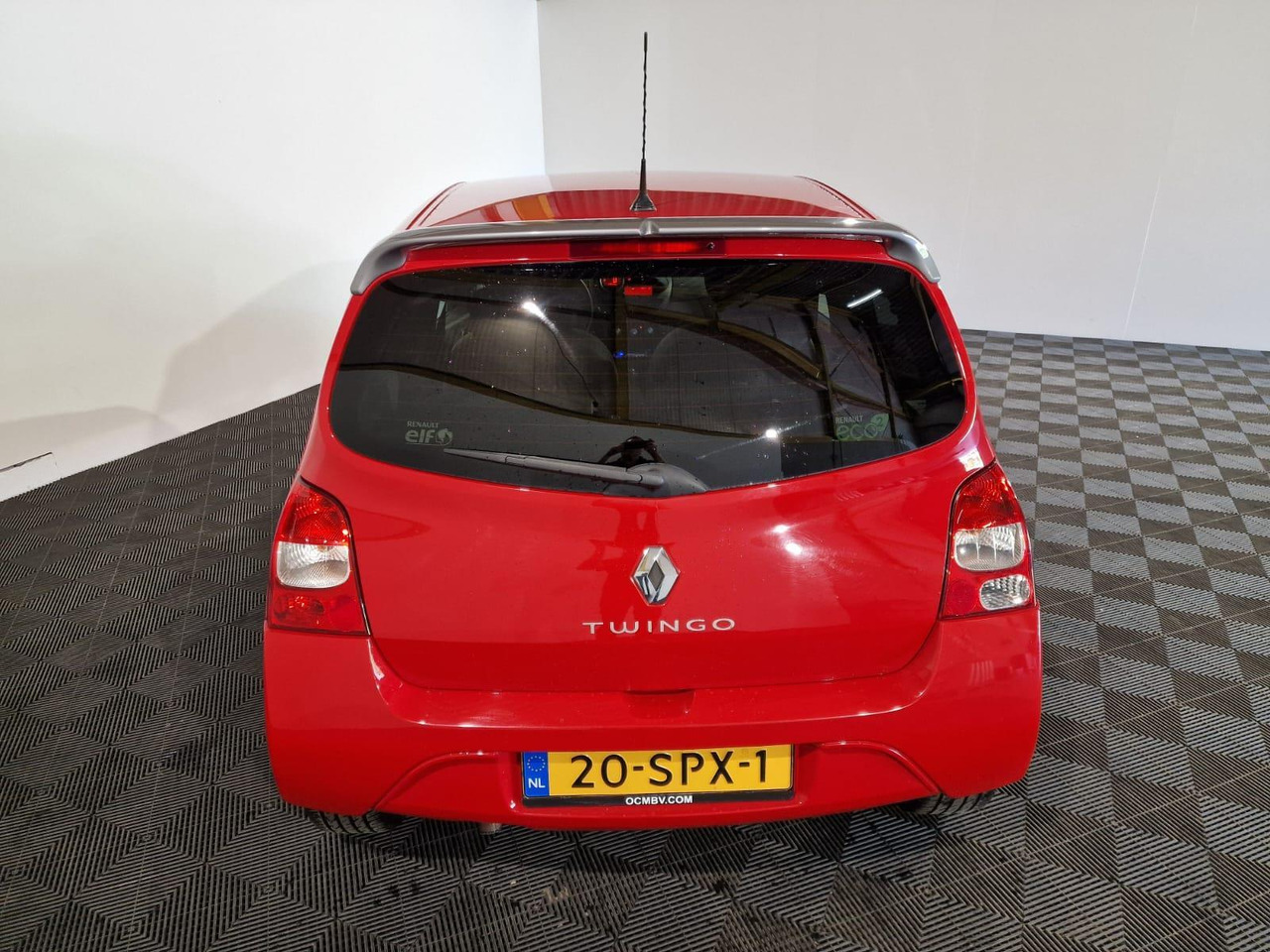 Renault Twingo 1.2-16V Collection | 2011 | 149.179 km | 20-SPX-1 - Hatchback: afbeelding 2 Renault Twingo 1.2-16V Collection | 2011 | 149.179 km | 20-SPX-1 - Hatchback: afbeelding 2