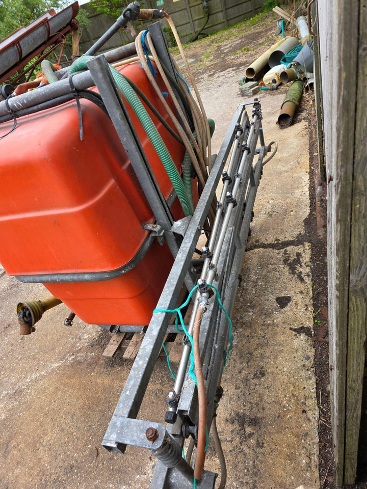 Sproei Machine - Werkplaats toebehoor: afbeelding 1 Sproei Machine - Werkplaats toebehoor: afbeelding 1