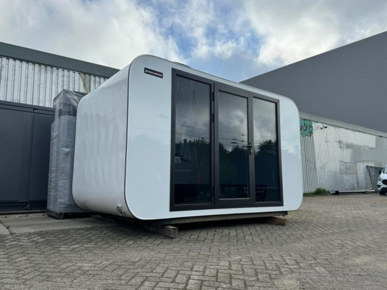 StahlWorks 4M-WIT-A Studio Tiny House (Nieuw, 2024) - Wooncontainer: afbeelding 3 StahlWorks 4M-WIT-A Studio Tiny House (Nieuw, 2024) - Wooncontainer: afbeelding 3