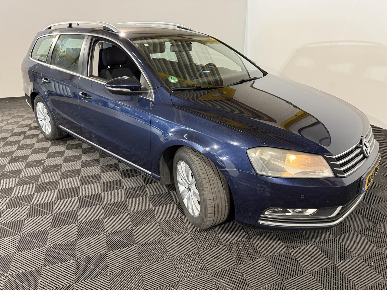 Volkswagen | Passat Variant | 1.6 TDI Comfortline BlueMotion | 2011 | 358.371 km | 87ZDG9 | Geen oordeel - Personenwagen: afbeelding 3 Volkswagen | Passat Variant | 1.6 TDI Comfortline BlueMotion | 2011 | 358.371 km | 87ZDG9 | Geen oordeel - Personenwagen: afbeelding 3
