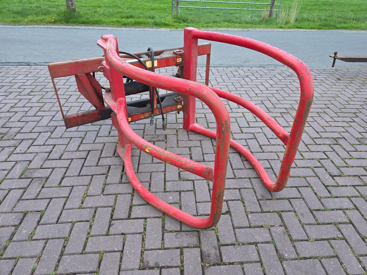 Wifo BKP Ronde Balenklem met Euro Aansluiting - Werkplaats toebehoor: afbeelding 2 Wifo BKP Ronde Balenklem met Euro Aansluiting - Werkplaats toebehoor: afbeelding 2