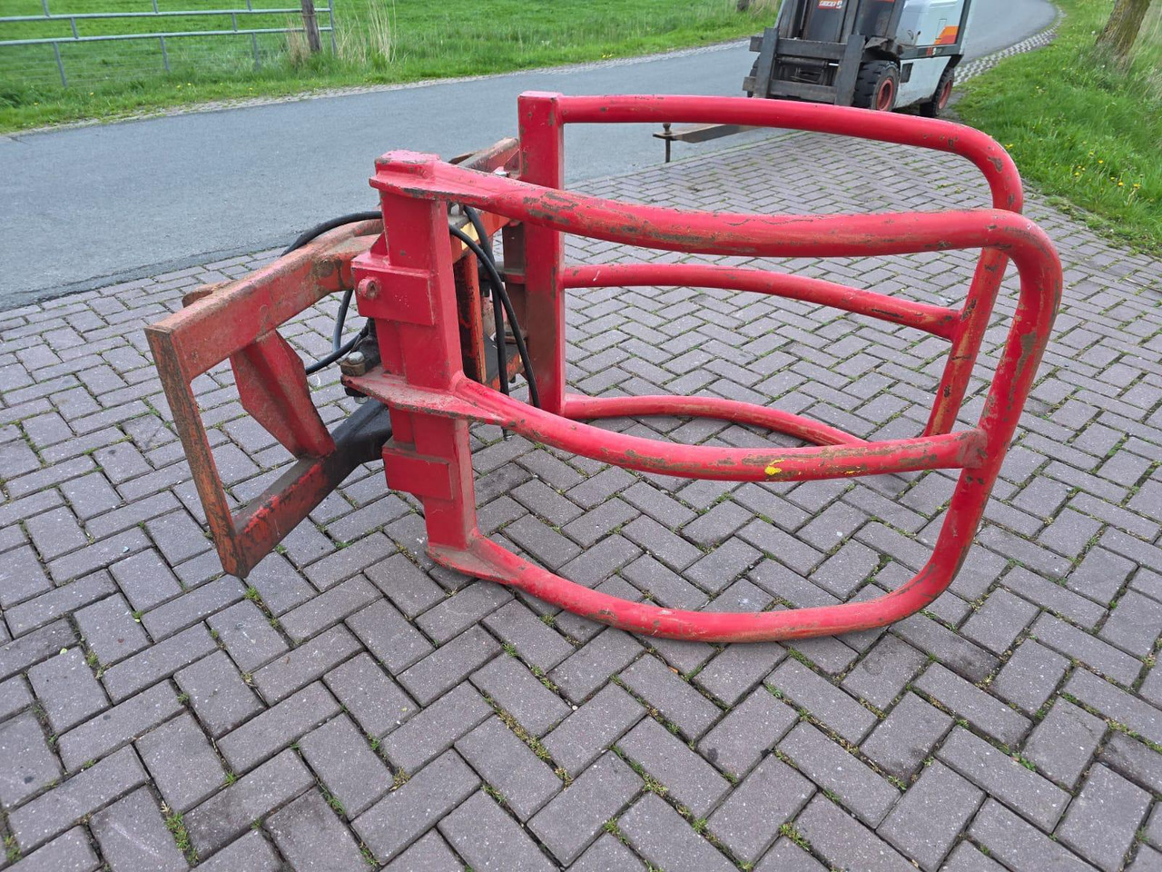 Wifo BKP Ronde Balenklem met Euro Aansluiting - Werkplaats toebehoor: afbeelding 3 Wifo BKP Ronde Balenklem met Euro Aansluiting - Werkplaats toebehoor: afbeelding 3
