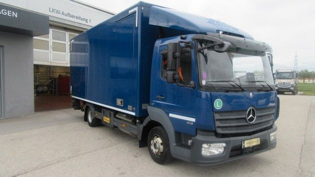 Mercedes-Benz 818L Koffer LBW, 1,5 to, Seitentüre - Bakwagen: afbeelding 3 Mercedes-Benz 818L Koffer LBW, 1,5 to, Seitentüre - Bakwagen: afbeelding 3