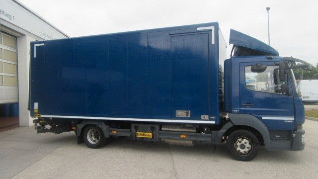 Mercedes-Benz 818L Koffer LBW, 1,5 to, Seitentüre - Bakwagen: afbeelding 4 Mercedes-Benz 818L Koffer LBW, 1,5 to, Seitentüre - Bakwagen: afbeelding 4