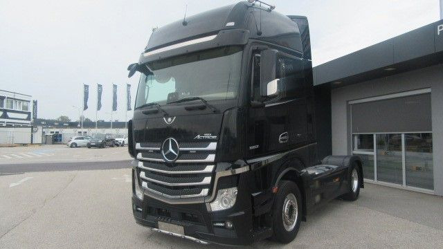 Mercedes-Benz 1863LS Edition 1 - Trekker: afbeelding 1 Mercedes-Benz 1863LS Edition 1 - Trekker: afbeelding 1