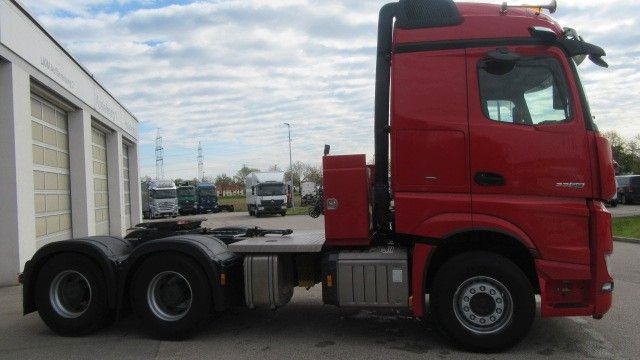 Mercedes-Benz Arocs 3358LS 6x4 120 to. LZGG. Kipphydraulik - Trekker: afbeelding 4 Mercedes-Benz Arocs 3358LS 6x4 120 to. LZGG. Kipphydraulik - Trekker: afbeelding 4