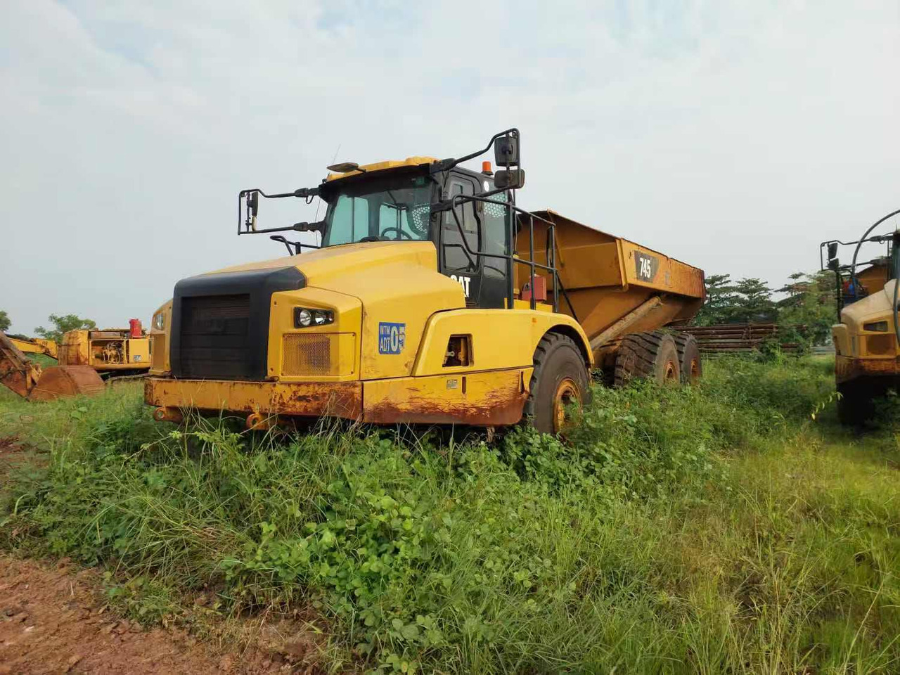CATPILLAR 745 - Kiepwagen met knikbesturing: afbeelding 4 CATPILLAR 745 - Kiepwagen met knikbesturing: afbeelding 4