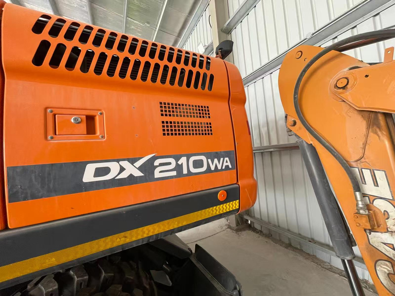 DOOSAN DX210 - Mobiele graafmachine: afbeelding 3 DOOSAN DX210 - Mobiele graafmachine: afbeelding 3