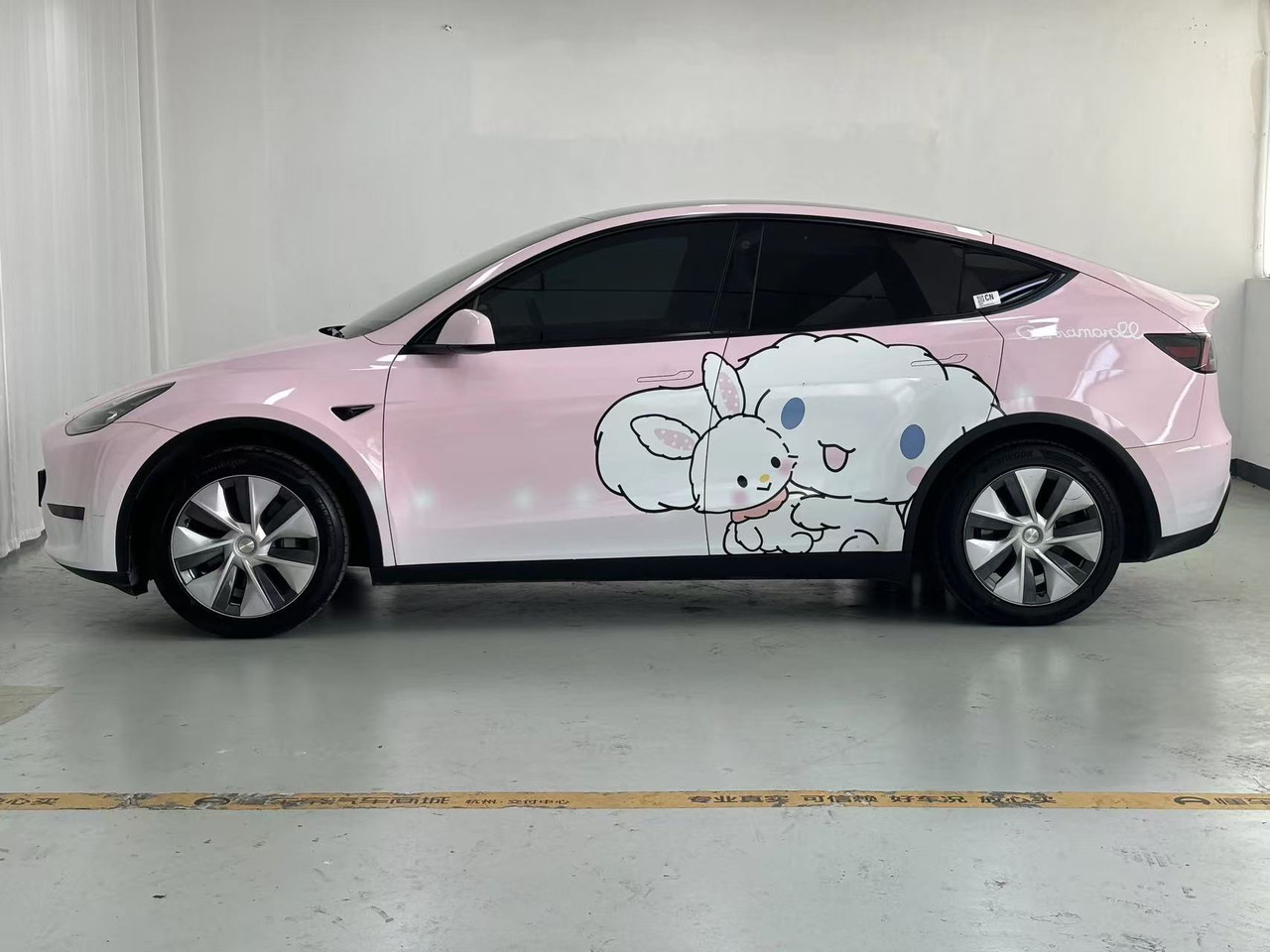 TESLA MODEL Y - SUV: afbeelding 2 TESLA MODEL Y - SUV: afbeelding 2