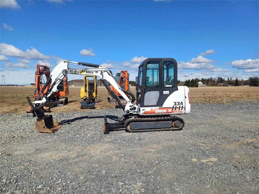 Bobcat 334 kallistajalla - Minigraafmachine: afbeelding 2 Bobcat 334 kallistajalla - Minigraafmachine: afbeelding 2