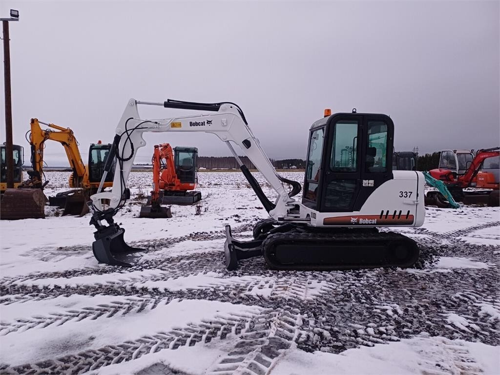 Bobcat 337D Kallistuvalla liittimellä - Minigraafmachine: afbeelding 2 Bobcat 337D Kallistuvalla liittimellä - Minigraafmachine: afbeelding 2