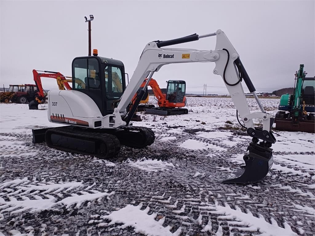 Bobcat 337D Kallistuvalla liittimellä - Minigraafmachine: afbeelding 4 Bobcat 337D Kallistuvalla liittimellä - Minigraafmachine: afbeelding 4