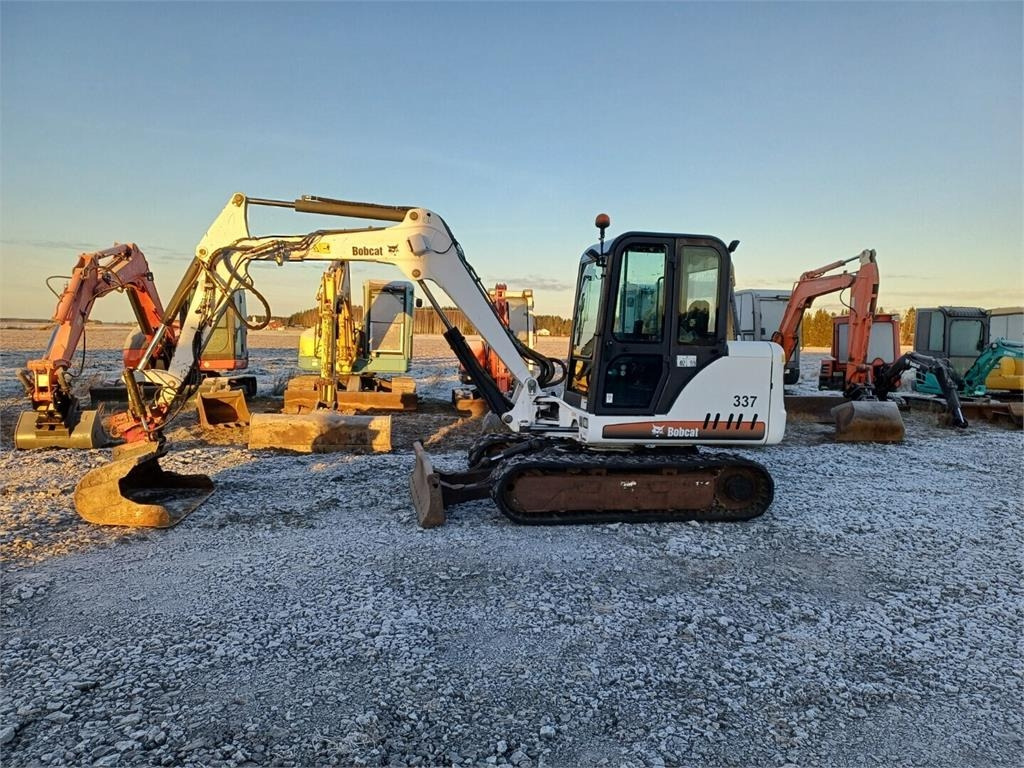 Bobcat 337D Kallistuvalla liittimellä - Minigraafmachine: afbeelding 2 Bobcat 337D Kallistuvalla liittimellä - Minigraafmachine: afbeelding 2