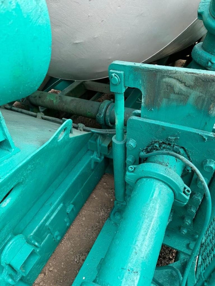 Cifa Concrete Mixer with own engine - Mixeropbouw: afbeelding 4 Cifa Concrete Mixer with own engine - Mixeropbouw: afbeelding 4