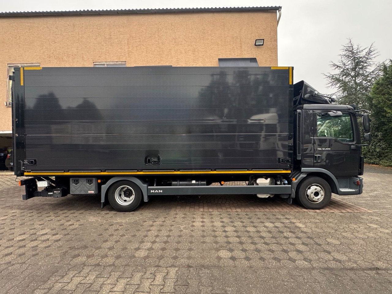 MAN TGL 12.220/LBW/Klima/Navi/2xAHK - Drankenwagen vrachtwagen: afbeelding 3 MAN TGL 12.220/LBW/Klima/Navi/2xAHK - Drankenwagen vrachtwagen: afbeelding 3
