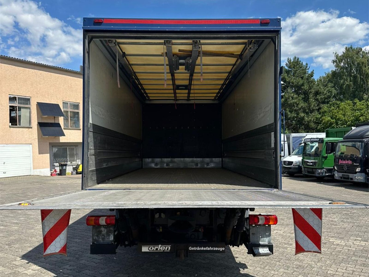 Mercedes-Benz Atego 1523/Klima/LBW/GT-Zertifiziert/2xAHK - Drankenwagen vrachtwagen: afbeelding 5 Mercedes-Benz Atego 1523/Klima/LBW/GT-Zertifiziert/2xAHK - Drankenwagen vrachtwagen: afbeelding 5