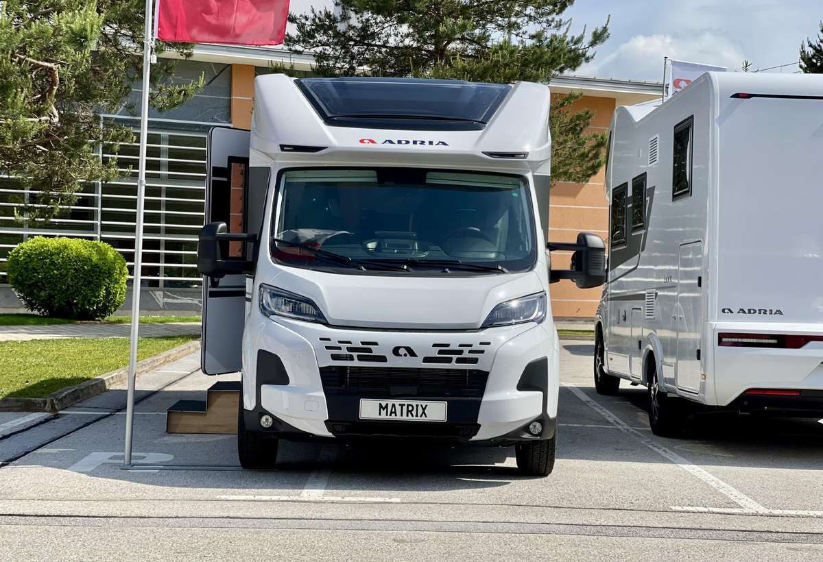 ADRIA Matrix Axess 650 SL - Half integraal camper: afbeelding 3 ADRIA Matrix Axess 650 SL - Half integraal camper: afbeelding 3