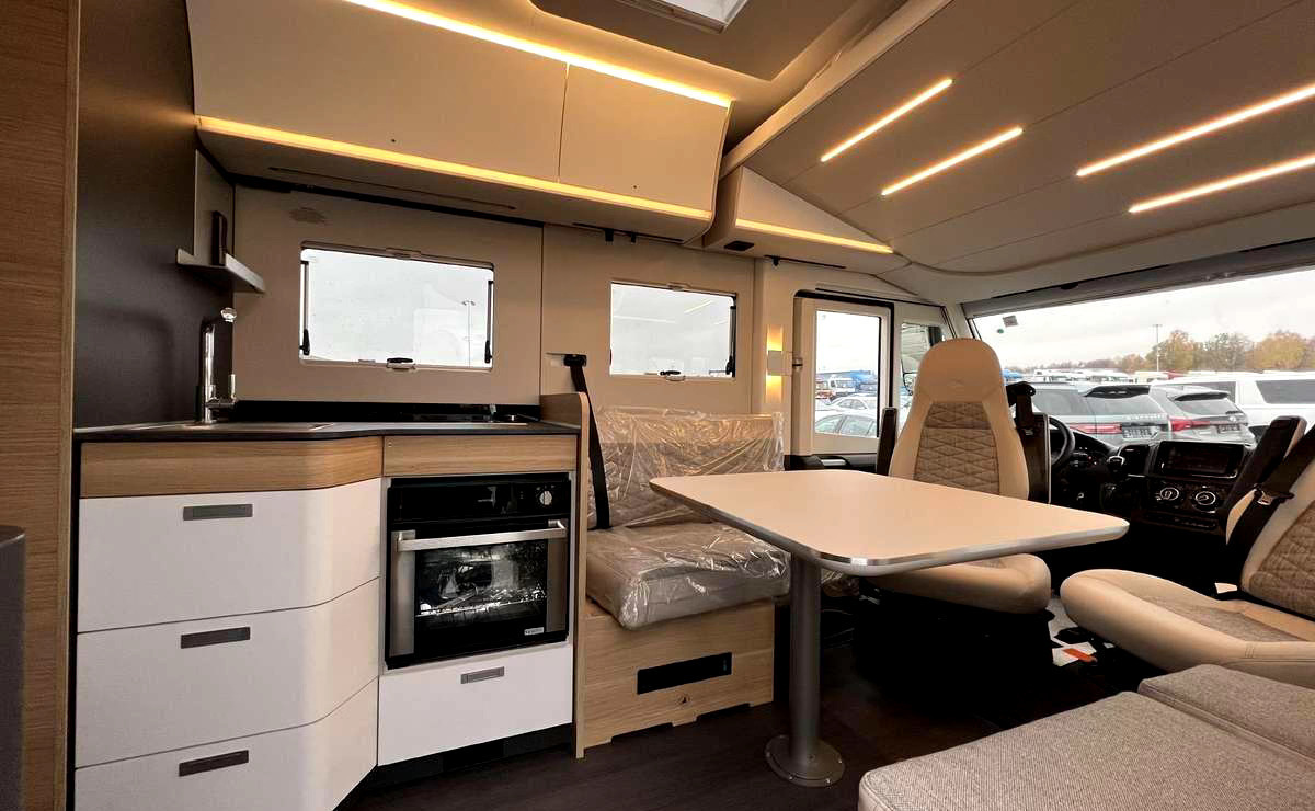 ADRIA Sonic 700DC - Integraal camper: afbeelding 3 ADRIA Sonic 700DC - Integraal camper: afbeelding 3