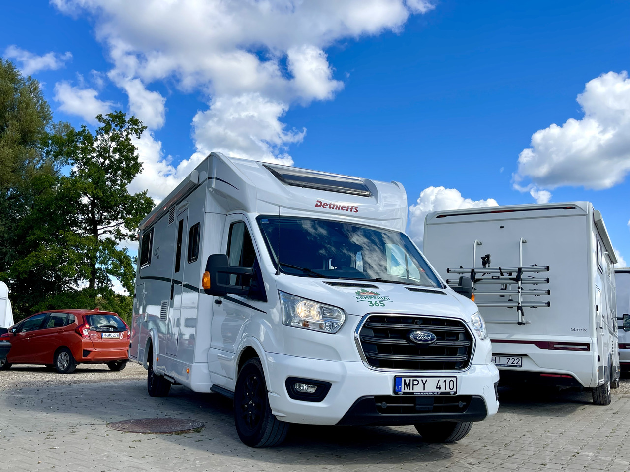 DETHLEFFS Just Go T7055 EBL - Half integraal camper: afbeelding 1 DETHLEFFS Just Go T7055 EBL - Half integraal camper: afbeelding 1