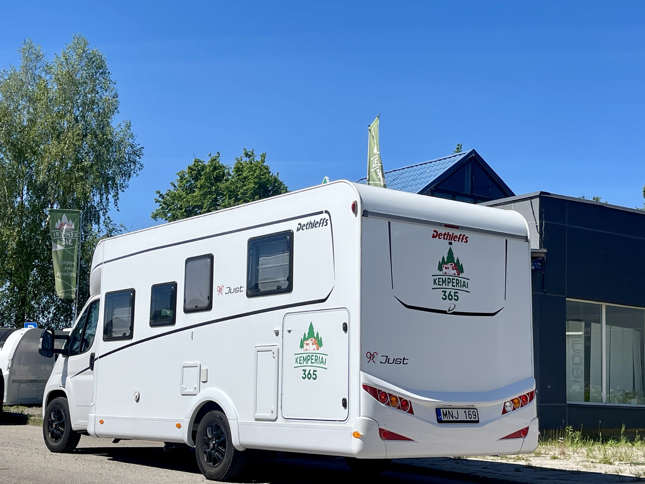 DETHLEFFS T7052 DBL - Half integraal camper: afbeelding 3 DETHLEFFS T7052 DBL - Half integraal camper: afbeelding 3