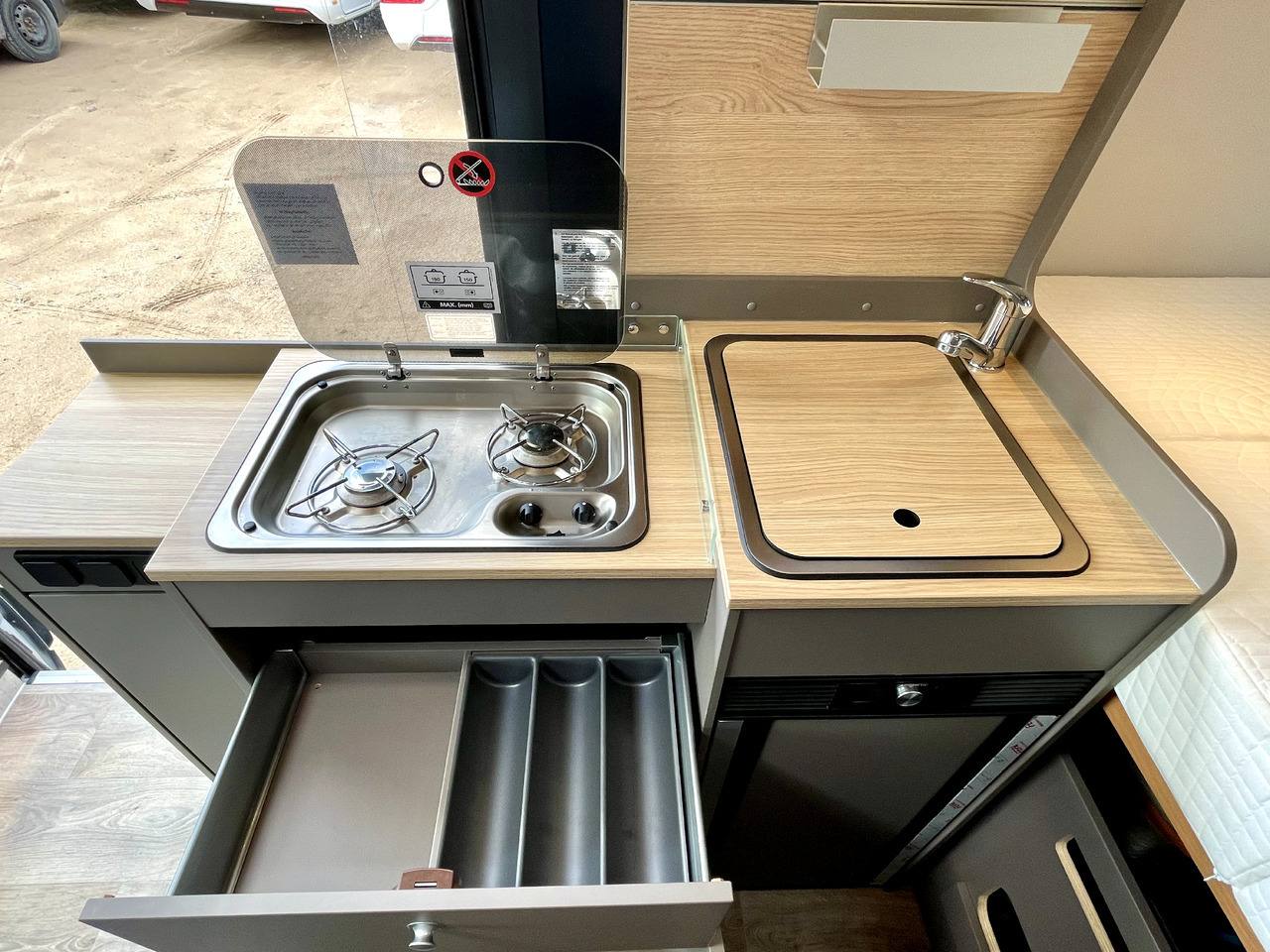 Buscamper LMC Innovan 590C: afbeelding 11